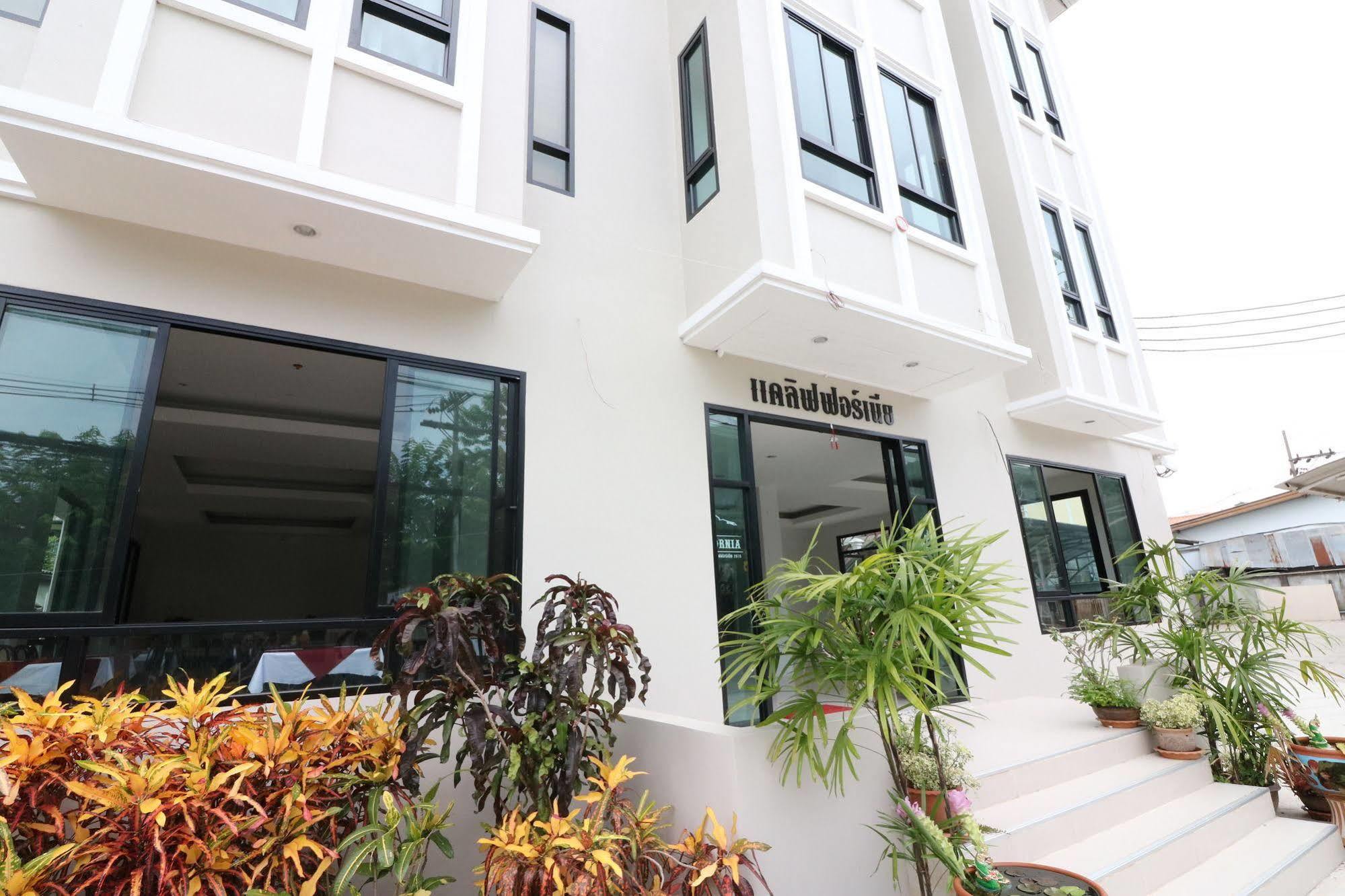 Calivefornia 2016 Hotel Chiang Rai Ngoại thất bức ảnh