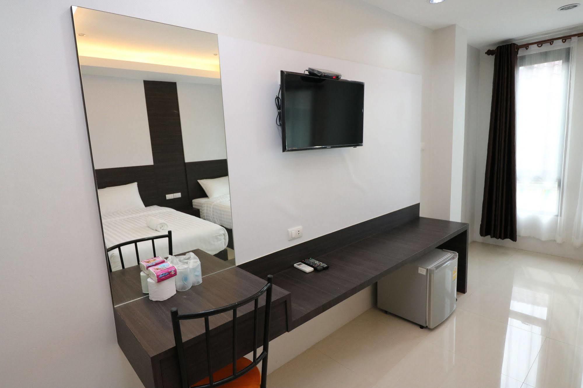 Calivefornia 2016 Hotel Chiang Rai Ngoại thất bức ảnh